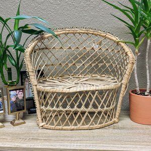 1990's Vintage Wicker Loveseat Plant Stand